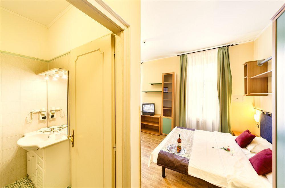 Central Hotel Tiepolo Prague Luaran gambar