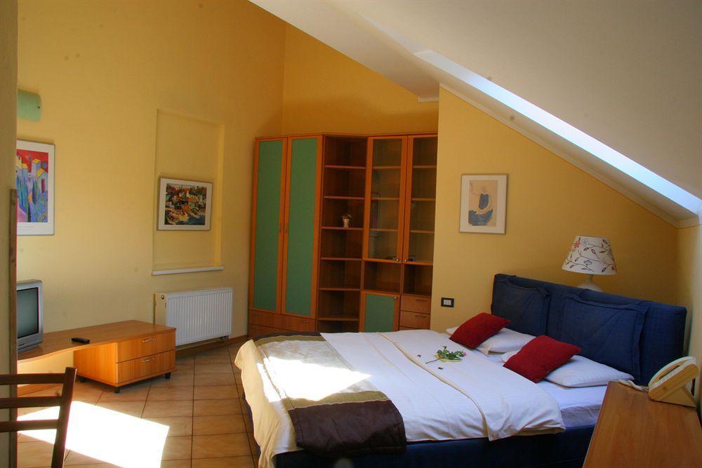 Central Hotel Tiepolo Prague Luaran gambar